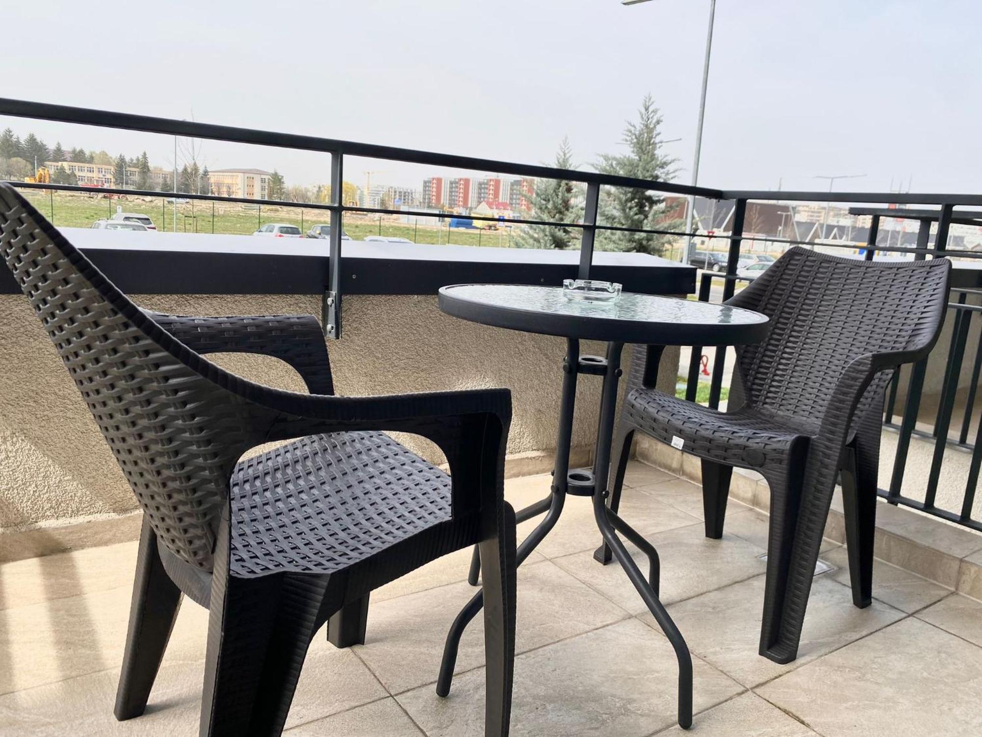 Jad - Luxury 3 Rooms & 2 Rooms Apartments In Kasper, Near Coresi Mall براشوف المظهر الخارجي الصورة