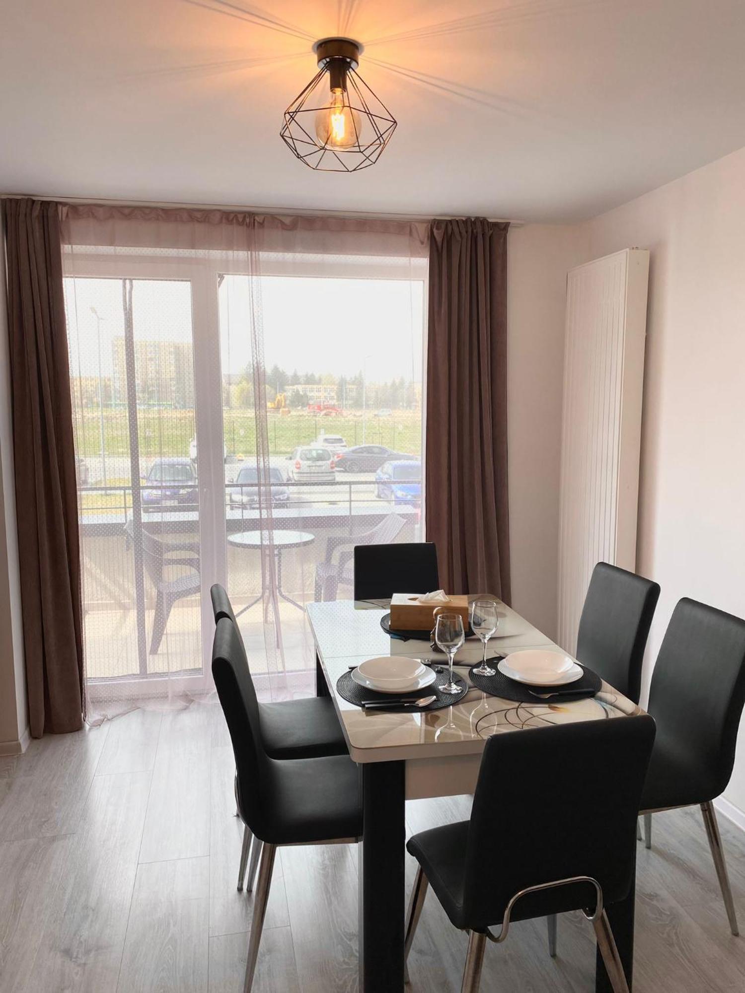 Jad - Luxury 3 Rooms & 2 Rooms Apartments In Kasper, Near Coresi Mall براشوف المظهر الخارجي الصورة
