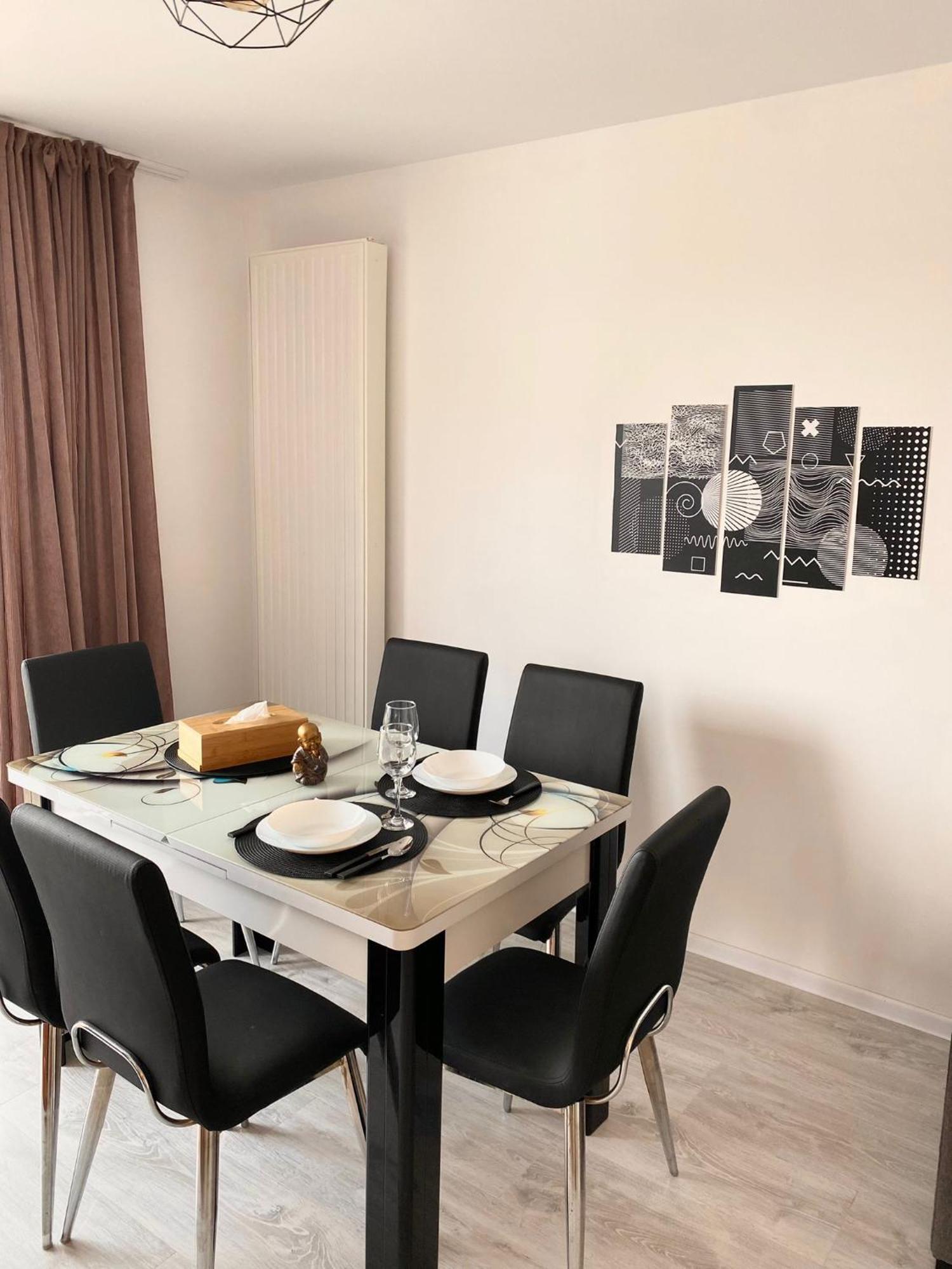 Jad - Luxury 3 Rooms & 2 Rooms Apartments In Kasper, Near Coresi Mall براشوف المظهر الخارجي الصورة