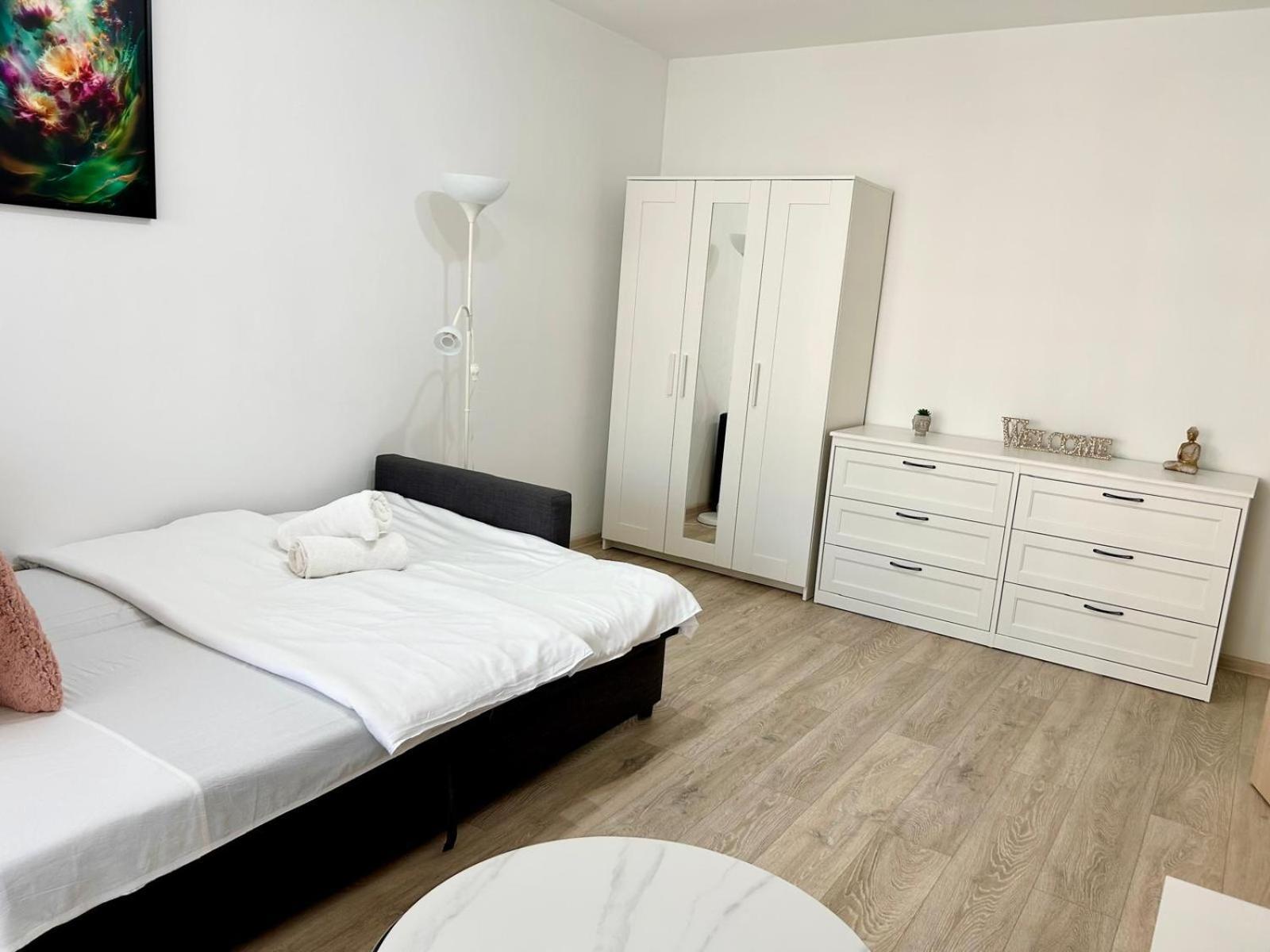 Jad - Luxury 3 Rooms & 2 Rooms Apartments In Kasper, Near Coresi Mall براشوف المظهر الخارجي الصورة