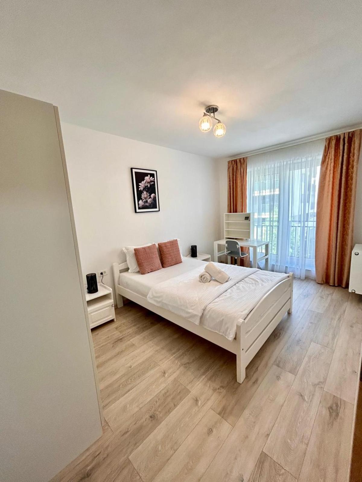 Jad - Luxury 3 Rooms & 2 Rooms Apartments In Kasper, Near Coresi Mall براشوف المظهر الخارجي الصورة