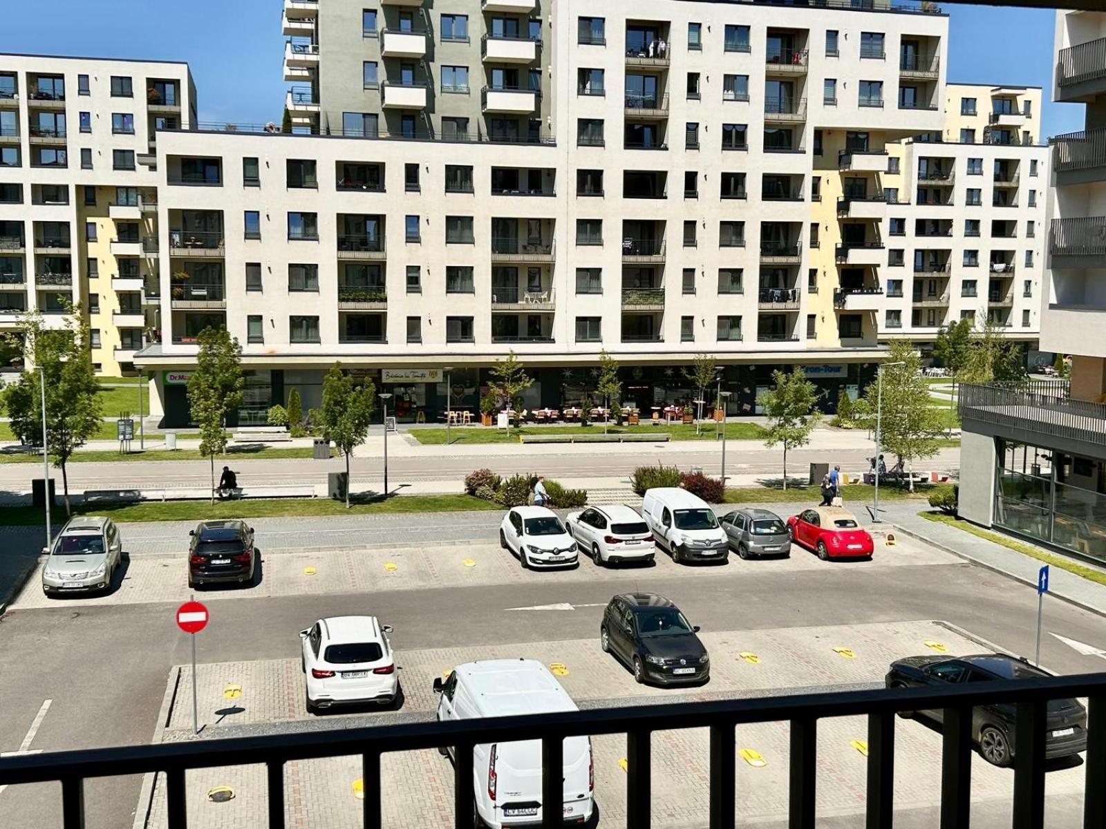 Jad - Luxury 3 Rooms & 2 Rooms Apartments In Kasper, Near Coresi Mall براشوف المظهر الخارجي الصورة