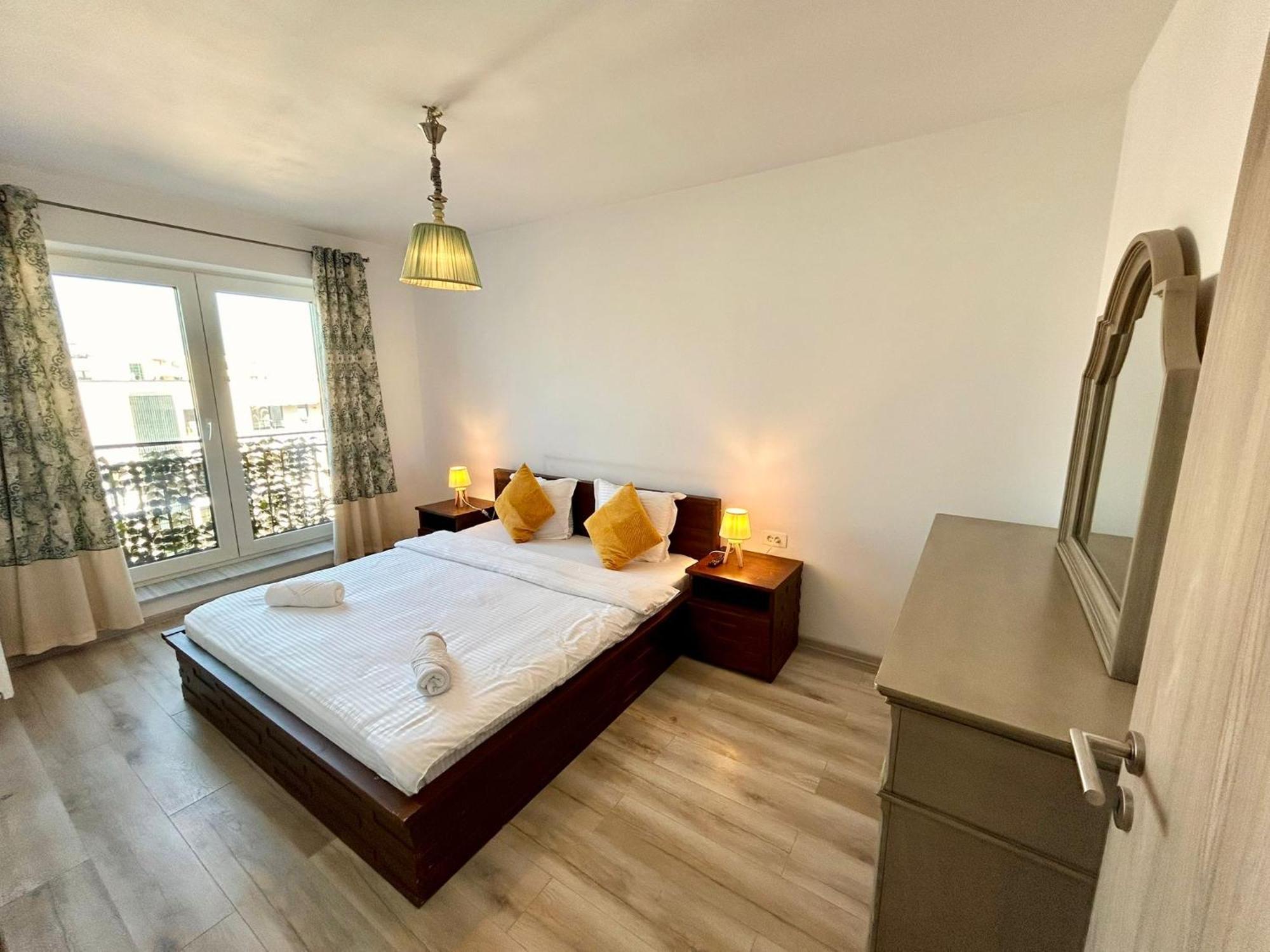 Jad - Luxury 3 Rooms & 2 Rooms Apartments In Kasper, Near Coresi Mall براشوف المظهر الخارجي الصورة