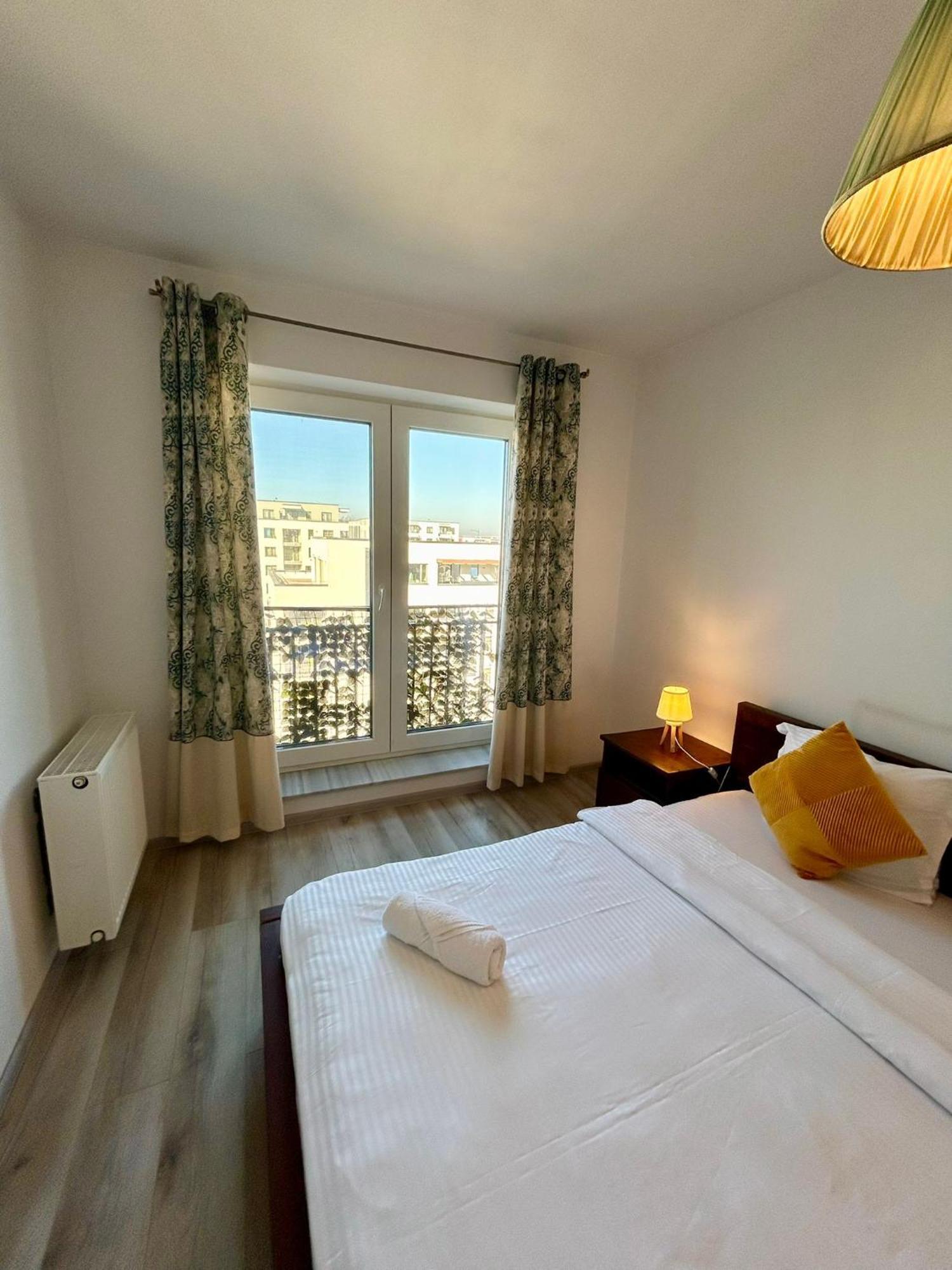 Jad - Luxury 3 Rooms & 2 Rooms Apartments In Kasper, Near Coresi Mall براشوف المظهر الخارجي الصورة